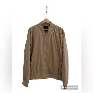 Forever 21 khaki bomber windbreaker jacket, men’s large. Classic preppy style.